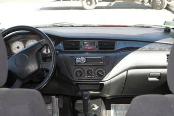 2005 Mitsubishi Lancer Pictures