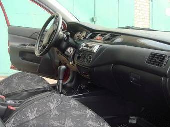 2005 Mitsubishi Lancer Pictures