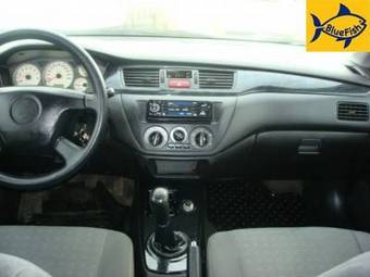 2005 Mitsubishi Lancer Pictures