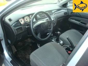 2005 Mitsubishi Lancer Photos