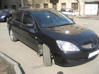2005 Mitsubishi Lancer Photos