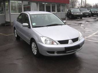 2005 Mitsubishi Lancer Pictures