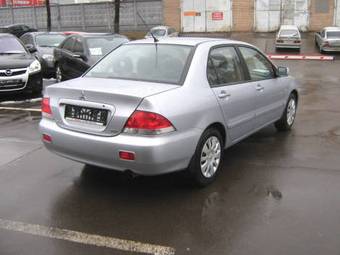 2005 Mitsubishi Lancer Pics