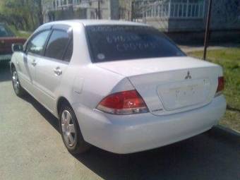 2005 Mitsubishi Lancer Pictures