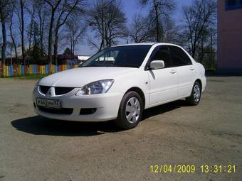 2005 Mitsubishi Lancer Pics