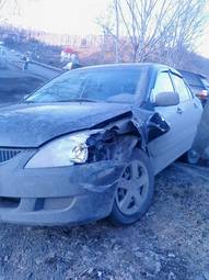 2005 Mitsubishi Lancer Photos