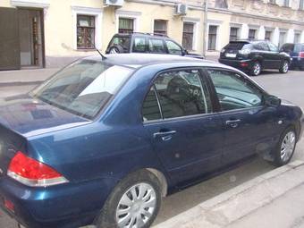 2005 Mitsubishi Lancer Pictures