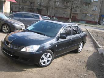 2005 Mitsubishi Lancer Pictures