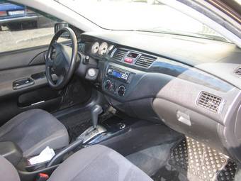 2005 Mitsubishi Lancer Pictures