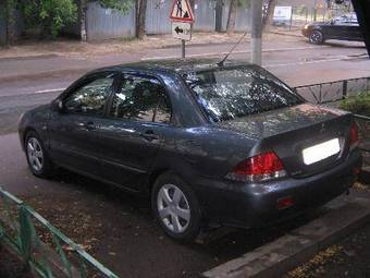 2005 Mitsubishi Lancer Photos