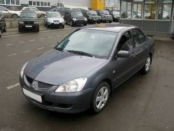 2005 Mitsubishi Lancer Photos