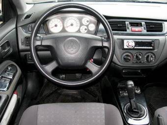 2005 Mitsubishi Lancer Pictures