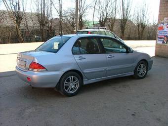 2005 Mitsubishi Lancer Pics