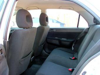 2005 Mitsubishi Lancer Pictures