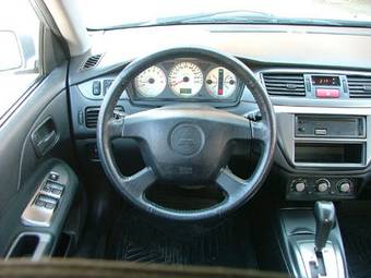 2005 Mitsubishi Lancer Photos