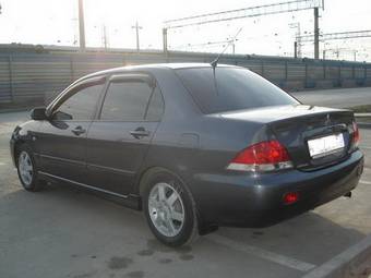 2005 Mitsubishi Lancer Pictures