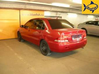 2005 Mitsubishi Lancer Pictures