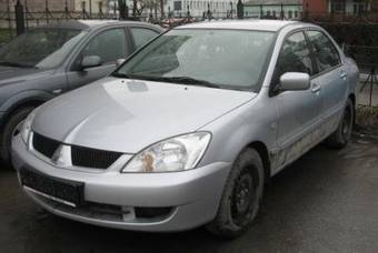 2005 Mitsubishi Lancer Photos