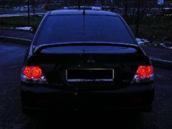 2005 Mitsubishi Lancer Photos