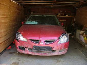 2005 Mitsubishi Lancer Pictures