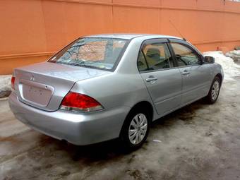 2005 Mitsubishi Lancer Photos