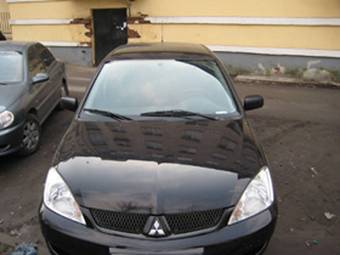 2005 Mitsubishi Lancer Photos
