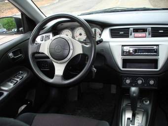 2005 Mitsubishi Lancer Wallpapers