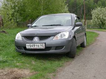 2005 Mitsubishi Lancer Photos