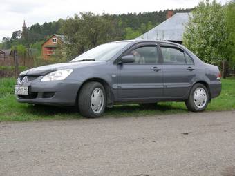 2005 Mitsubishi Lancer Pictures