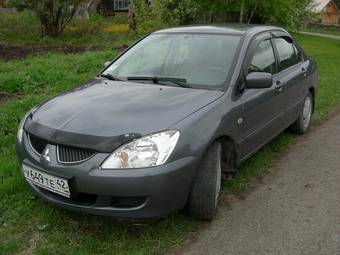 2005 Mitsubishi Lancer Photos
