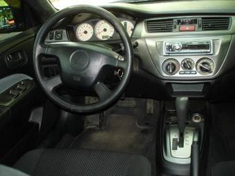 2005 Mitsubishi Lancer Pictures