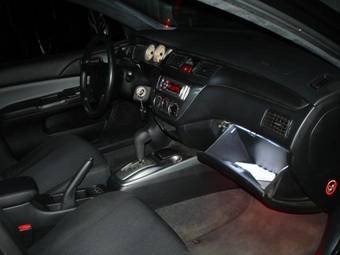 2005 Mitsubishi Lancer Pictures
