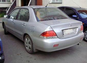 2005 Mitsubishi Lancer Photos