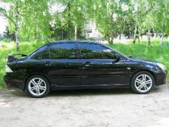 2005 Mitsubishi Lancer Pics