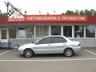 2005 Mitsubishi Lancer Photos