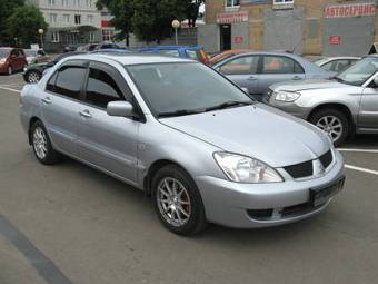 2005 Mitsubishi Lancer Pictures