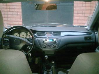 2005 Mitsubishi Lancer Pictures