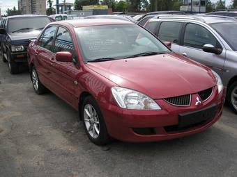2005 Mitsubishi Lancer Photos