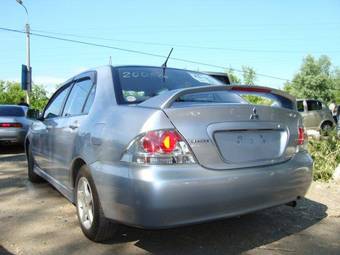 2005 Mitsubishi Lancer Pictures