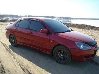2005 Mitsubishi Lancer Wallpapers