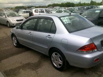 2005 Mitsubishi Lancer Pictures