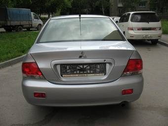 2005 Mitsubishi Lancer Pictures