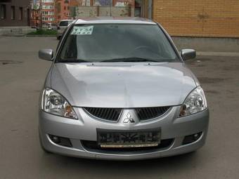 2005 Mitsubishi Lancer Photos