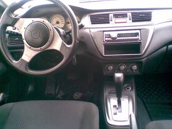 2005 Mitsubishi Lancer Photos