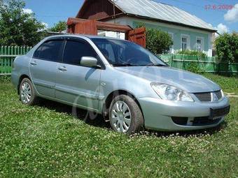 2005 Mitsubishi Lancer Photos