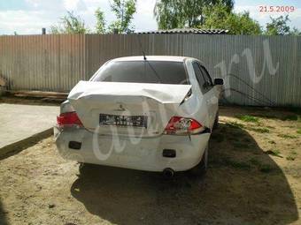 2005 Mitsubishi Lancer Photos