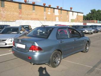 2005 Mitsubishi Lancer Photos