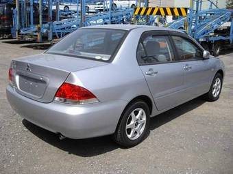 2005 Mitsubishi Lancer Photos