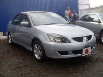 2005 Mitsubishi Lancer Photos