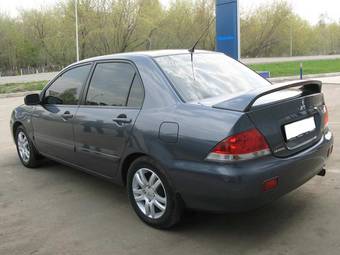 2005 Mitsubishi Lancer Pictures